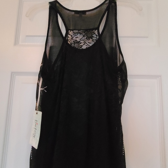 Top - Picture 4 of 4